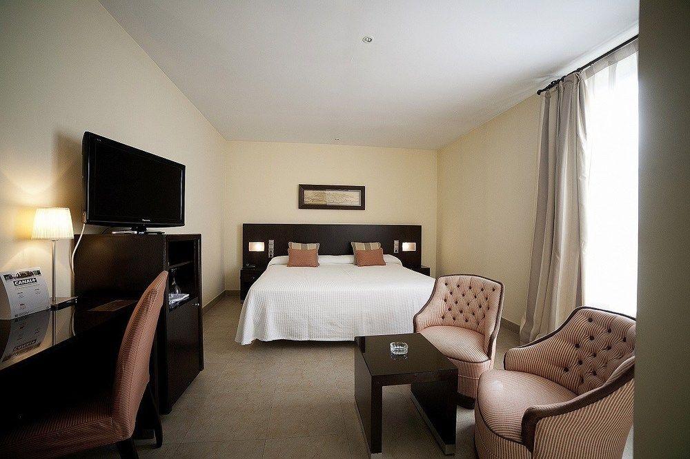 Hotel El Meson 托立荷斯 外观 照片