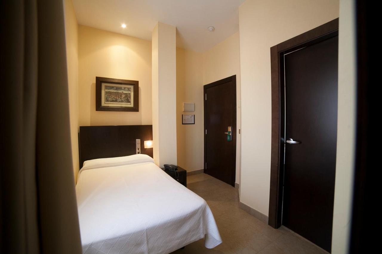 Hotel El Meson 托立荷斯 外观 照片
