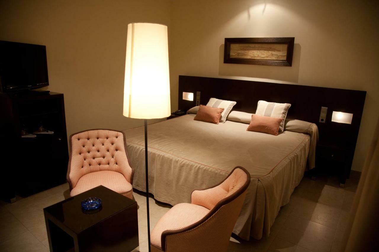 Hotel El Meson 托立荷斯 外观 照片